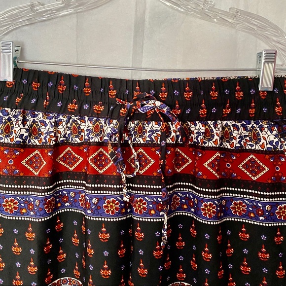 Floral soft flowy pattern pants cinched leg Size L - Picture 2 of 9